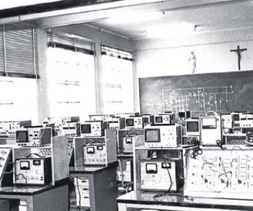 Antiguo laboratorio de electrónica de la EUPLA